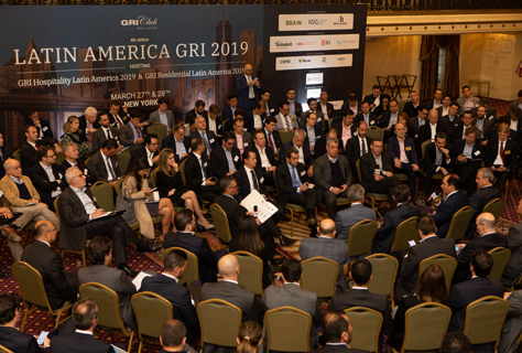 Eduardo Uribe Ordoñez, Vice-Presidente Comercial Banca Inmobiliaria de Bancolombia Eduardo Uribe Ordoñez, Vice-Presidente Comercial Banca Inmobiliaria de Bancolombia